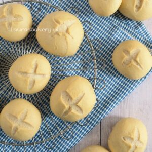 Harde broodjes bakken