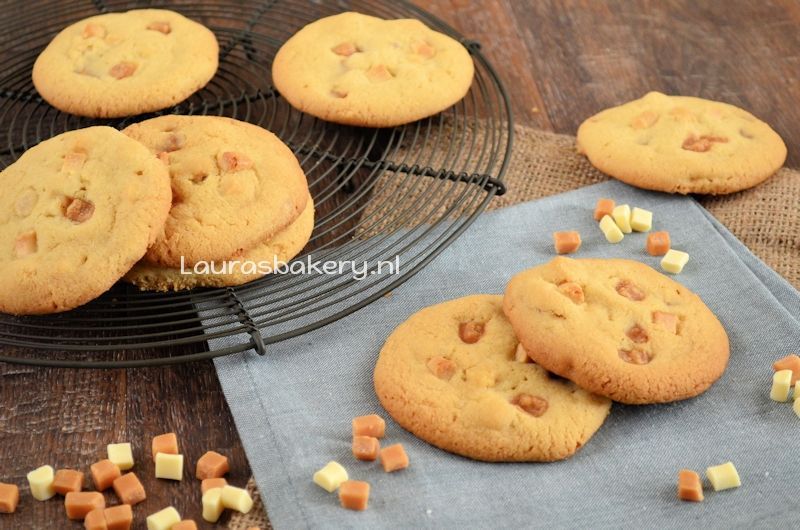 koekjes met witte chocola, karamel en hazelnoten 2a