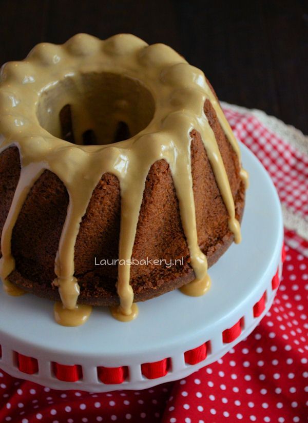 Het Allemaal Gezicht omhoog Koffiecake met glazuur - Laura's Bakery