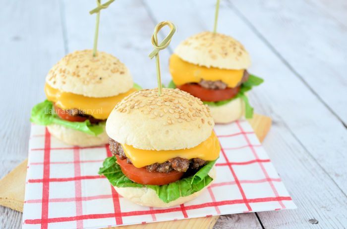 mini-cheeseburgers-2a