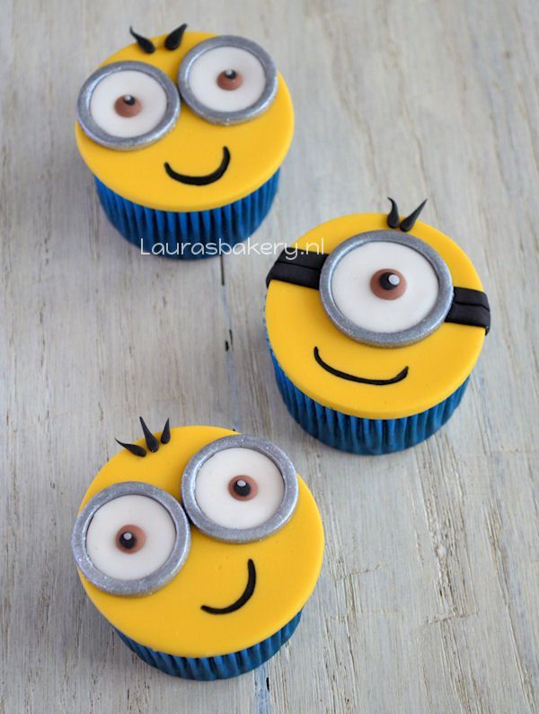 minion cupcakes 1a