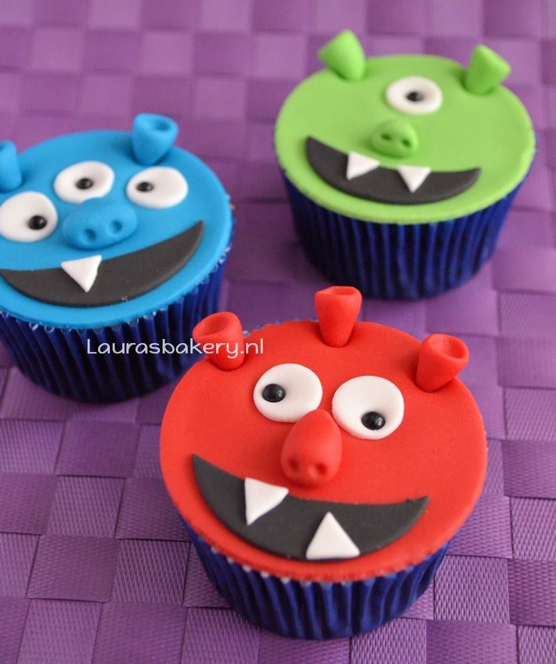 cupcakes - Laura's Bakery