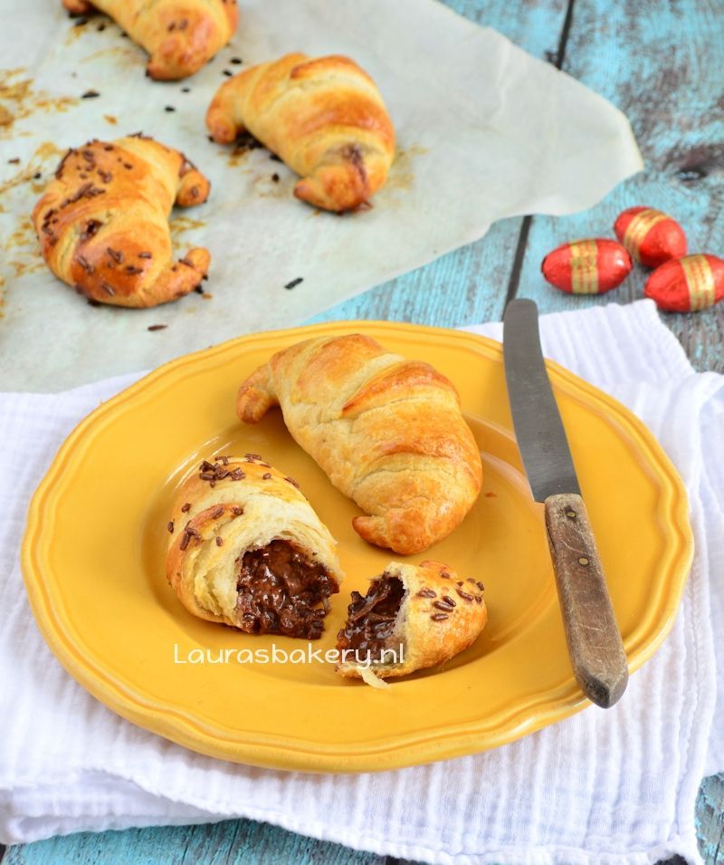 paasei croissants 