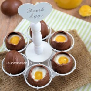 CHOCOLADE PAASEIEREN MET KWARK EN LEMON CURD