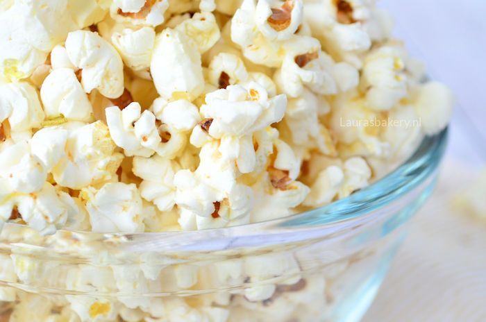 popcorn-met-rozemarijn-en-zeezout-2a