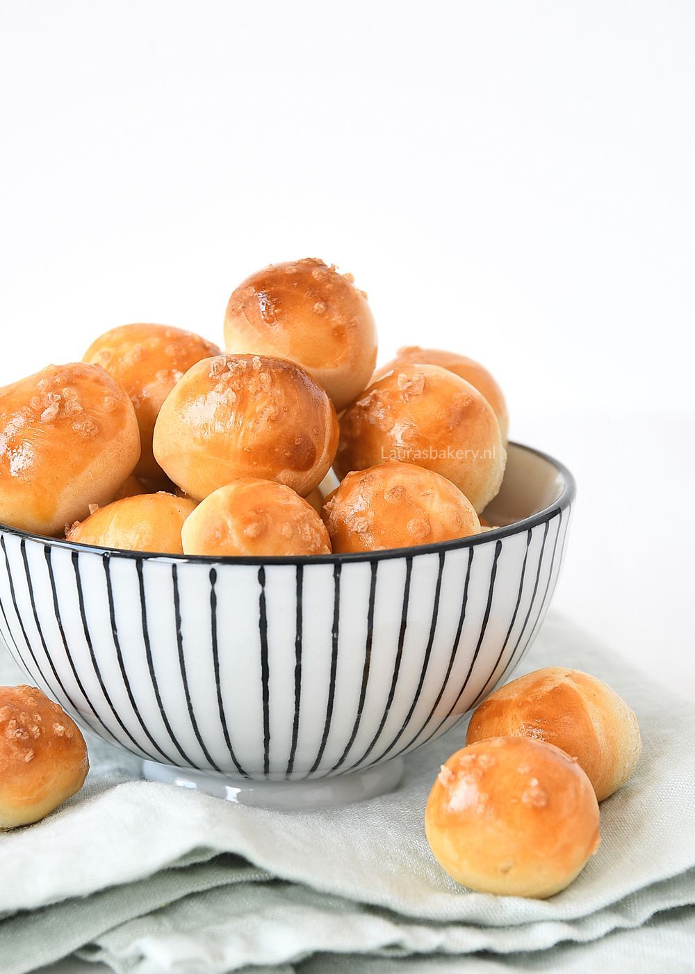 Pretzel bites