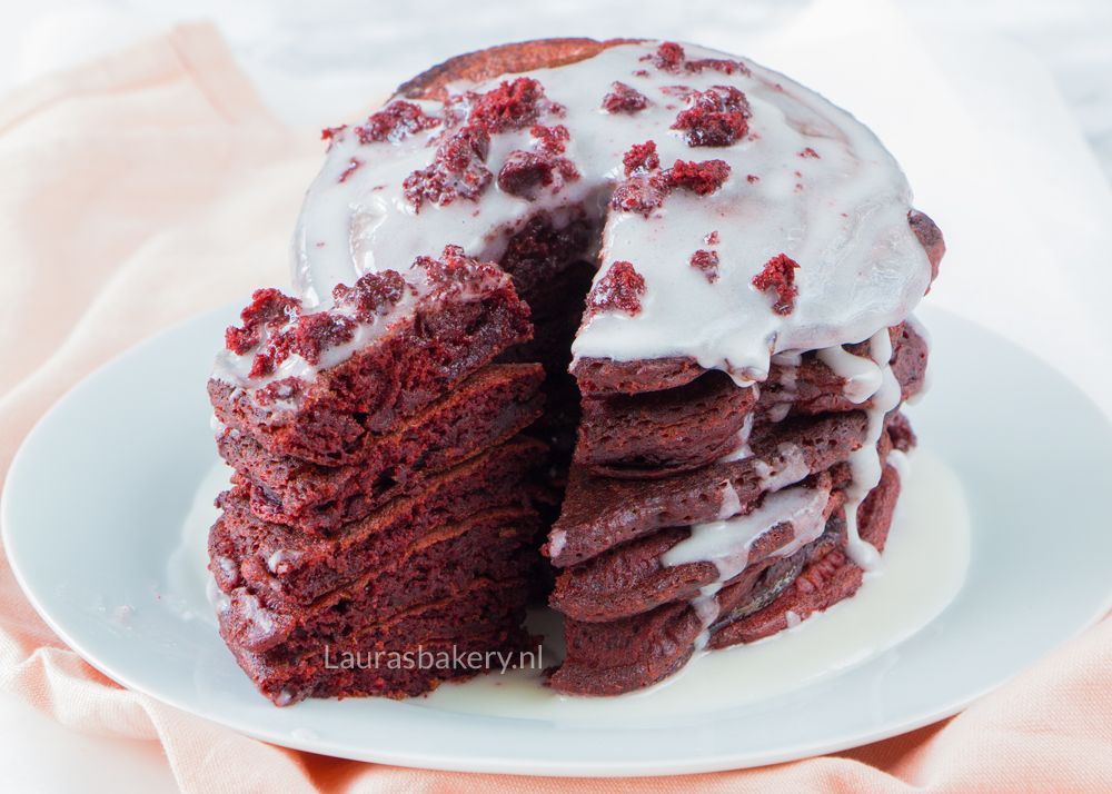 red-velvet-pancakes