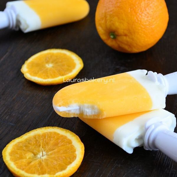 ijsje met sinaasappel en yoghurt