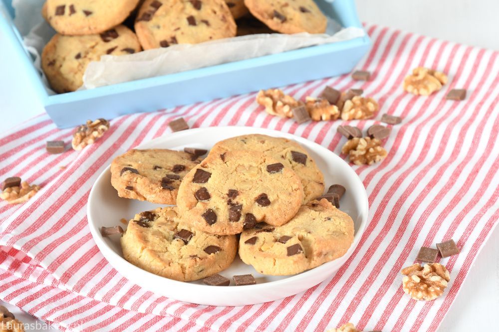 recept WALNOTEN-CHOCOLATE CHIP KOEKJES
