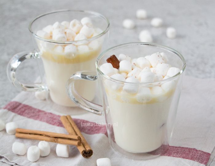 recept WARME WITTE CHOCOLADEMELK 