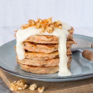 recept CARROT CAKE PANCAKES