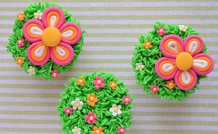 Zomerse bloemen cupcakes