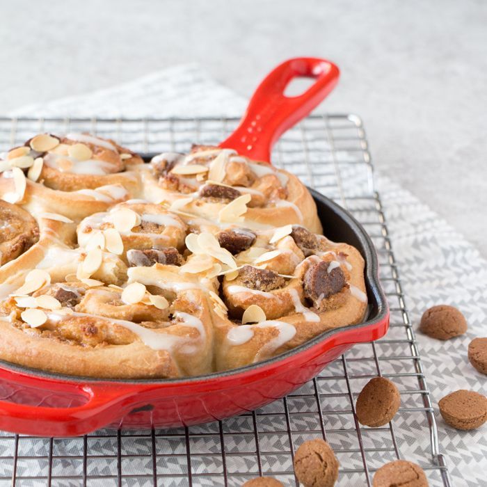 Sinterklaas cinnamon rolls