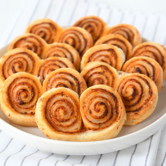 Tomaat-Parmezaan vlinders