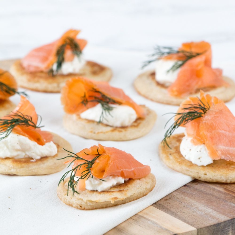 Blini met gerookte zalm