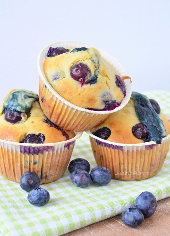 blueberry lemon muffins 1a