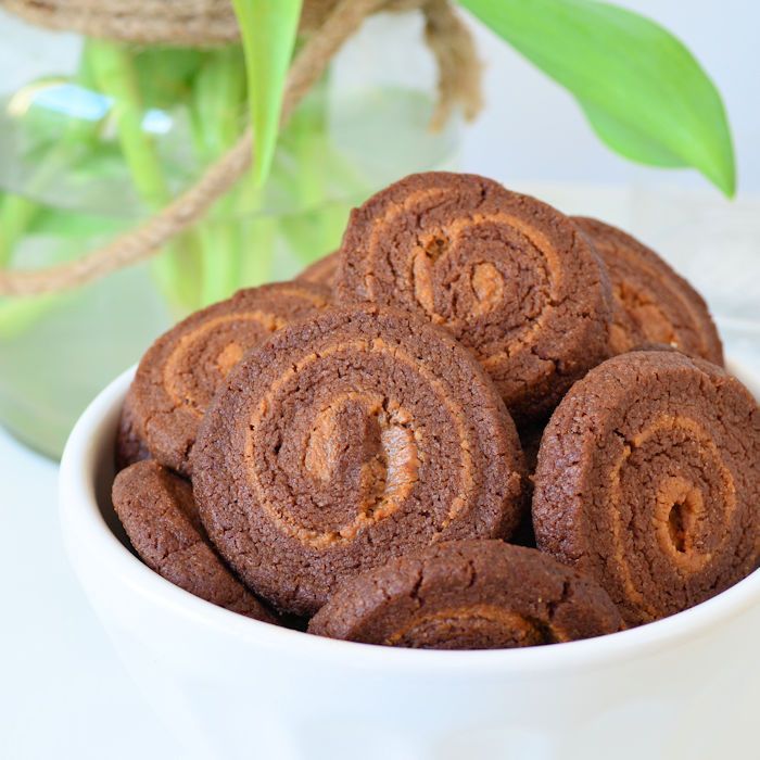 chocolade-pindakaas swirl koekjes