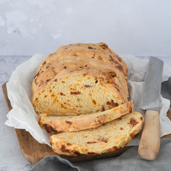 Cheddar-chorizo sodabread