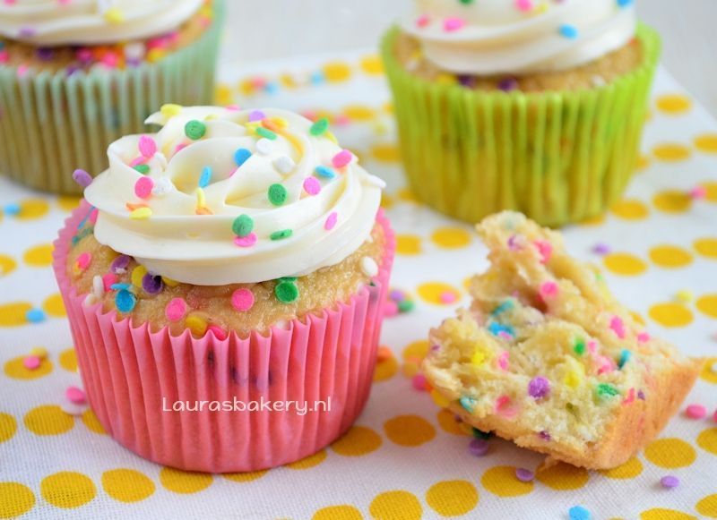 confetti cupcakes 2a