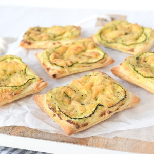 COURGETTE-ROOMKAAS BLADERDEEG HAPJES maken