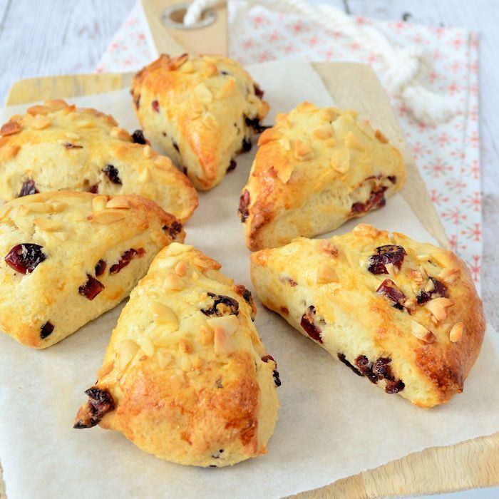 Cranberry-amandel scones