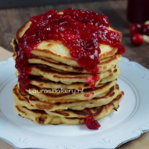 CRANBERRY WITTE CHOCOLADE PANCAKES