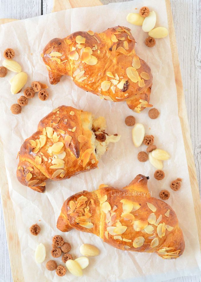 Croissants met spijs en speculaas