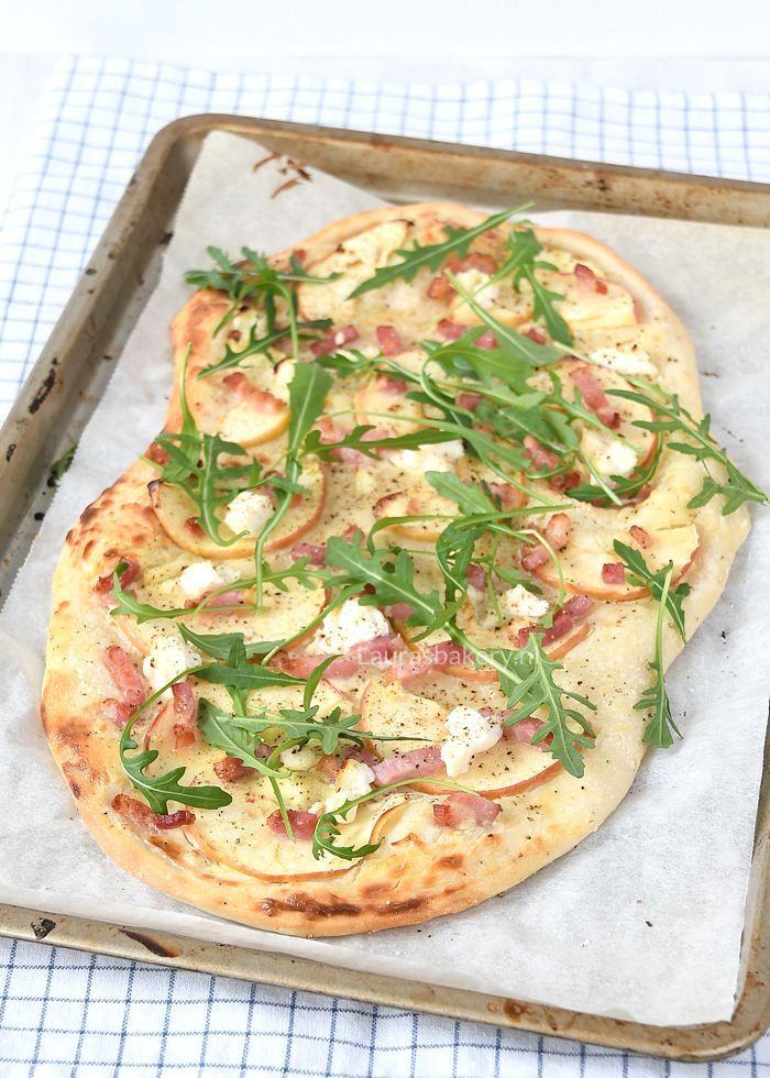 flammkuchen met appel en spek 1a