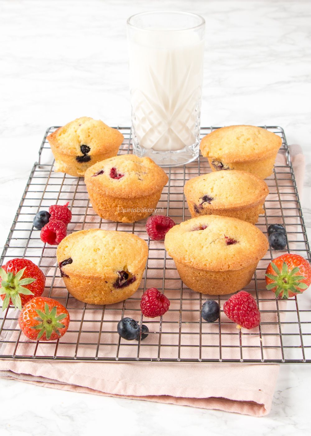 Fruitige vanillecakejes