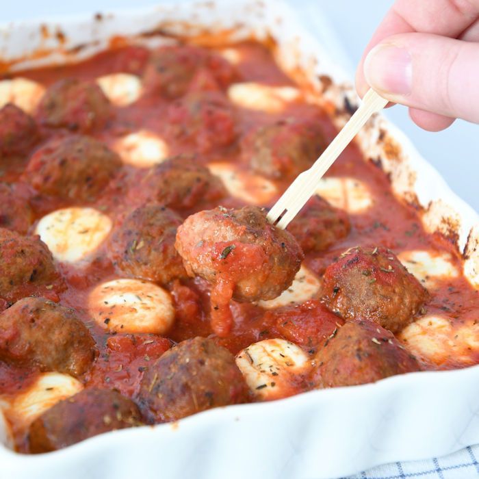 Gehaktballetjes in tomatensaus met mozzarella