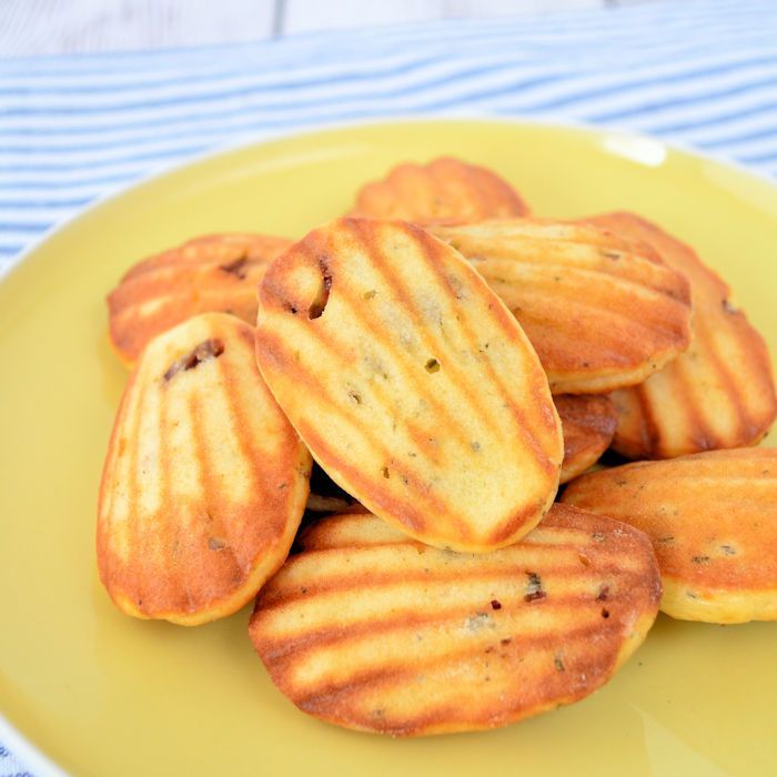 Hartige madeleines met Parmezaanse kaas