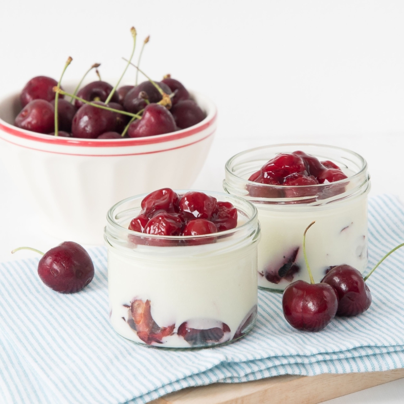 kwark panna cotta met kersen