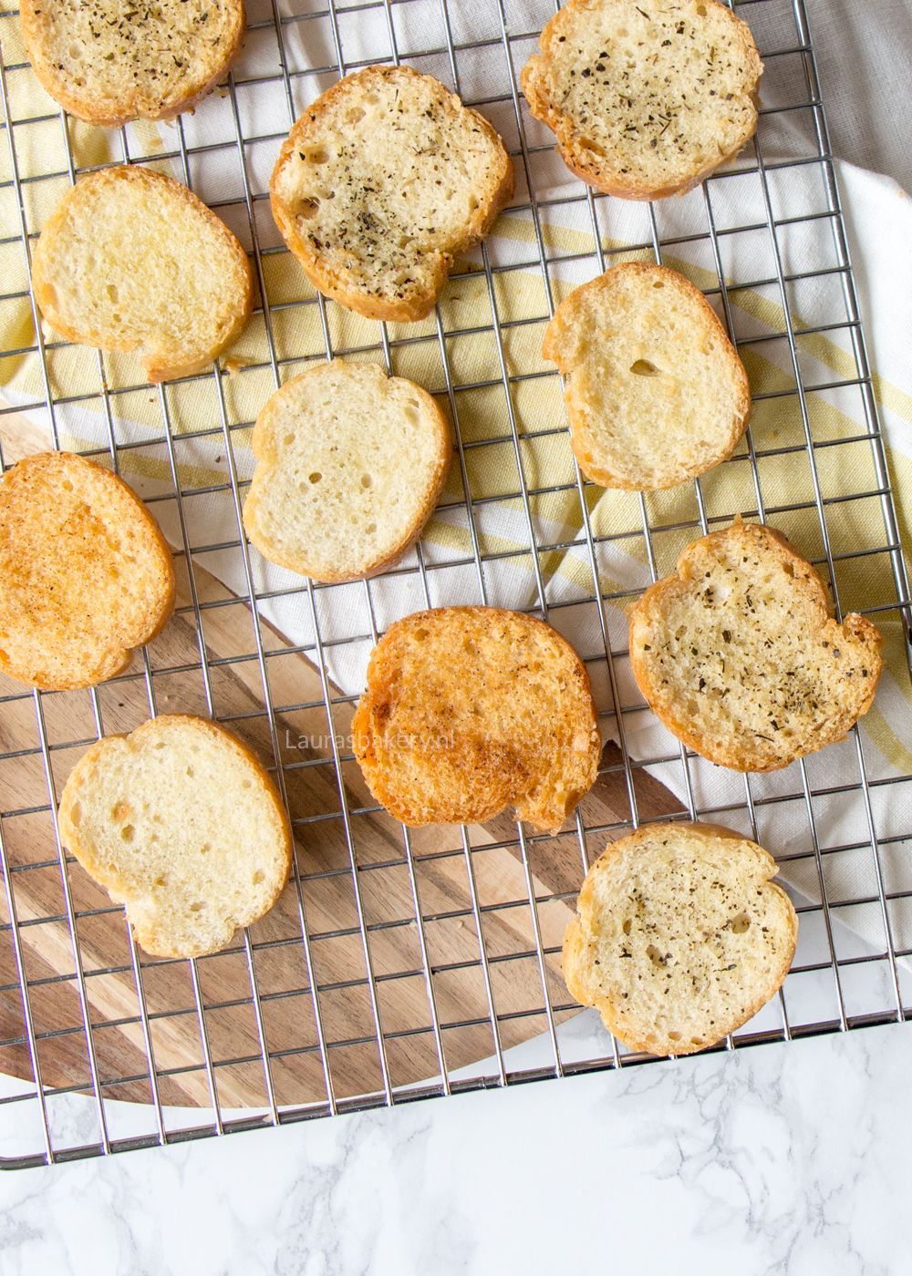 Zelf knapperige toastjes maken