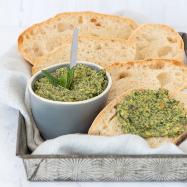 Munt-feta pesto