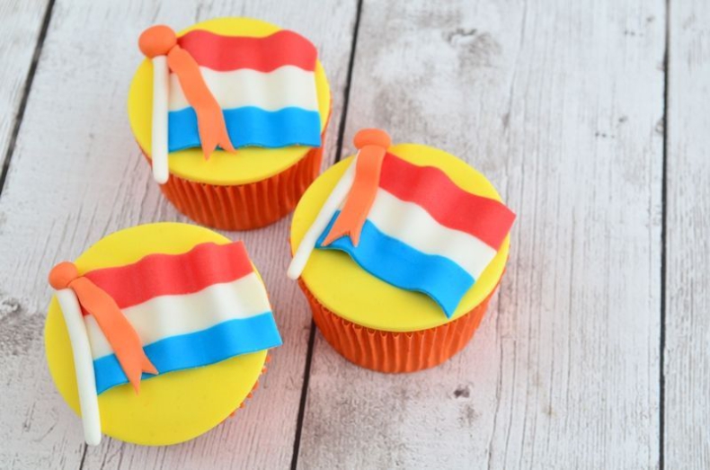 Video: Nederlandse vlag cupcakes