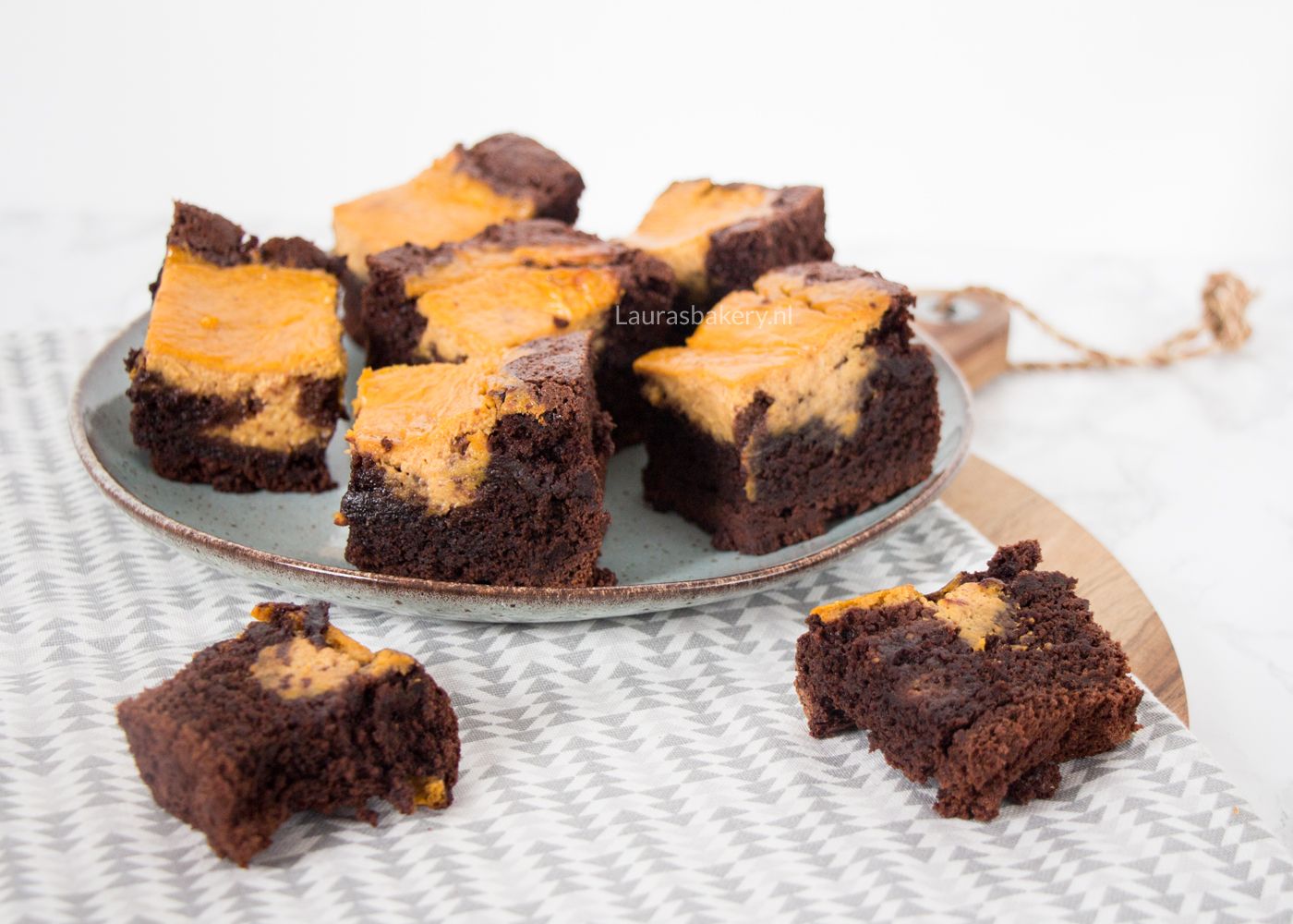 pumpkin-spice-brownies-2