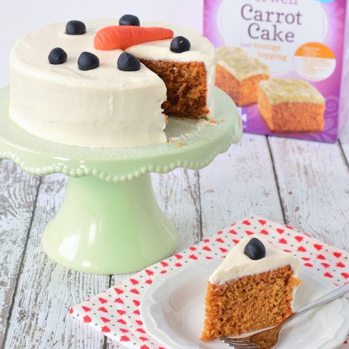 Sneeuwman carrot cake