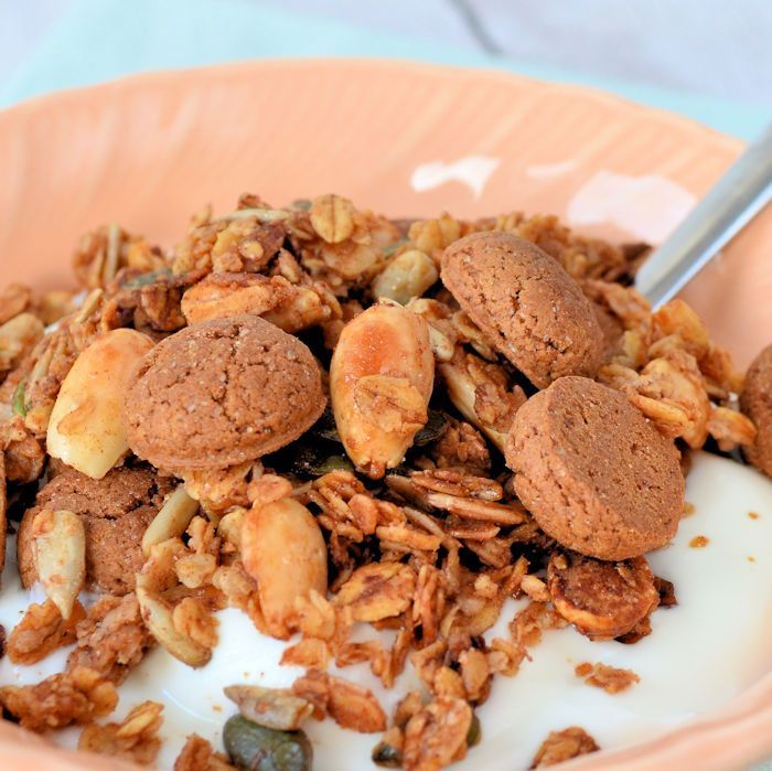 Speculaas granola met kruidnoten
