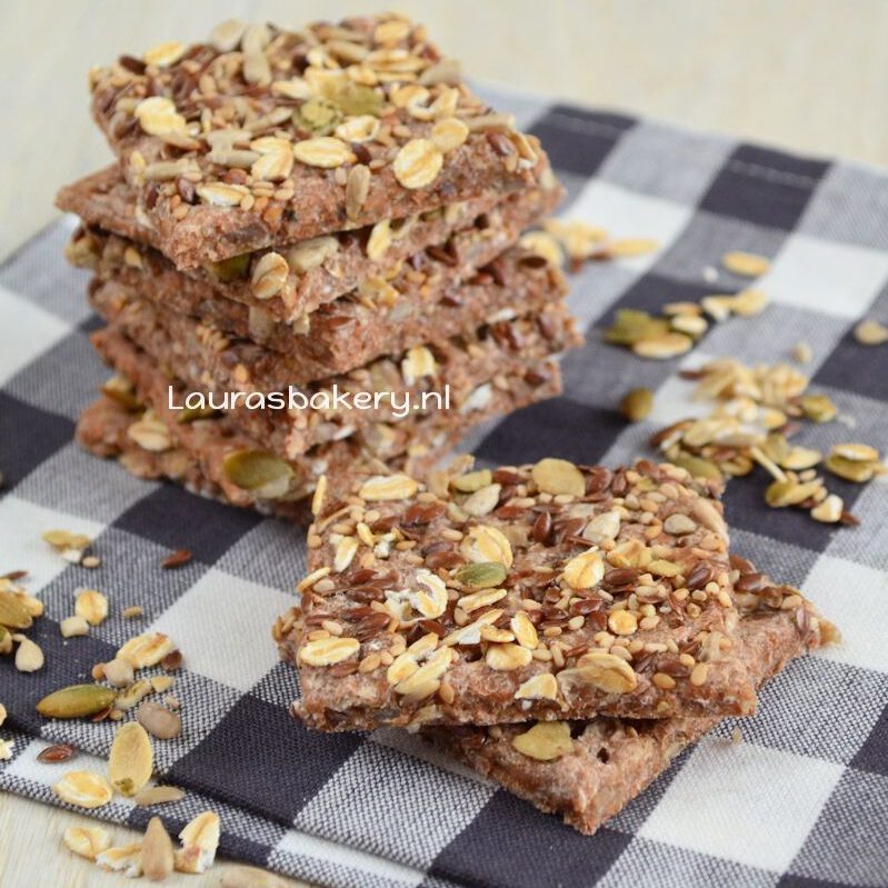 Spelt crackers met zaden