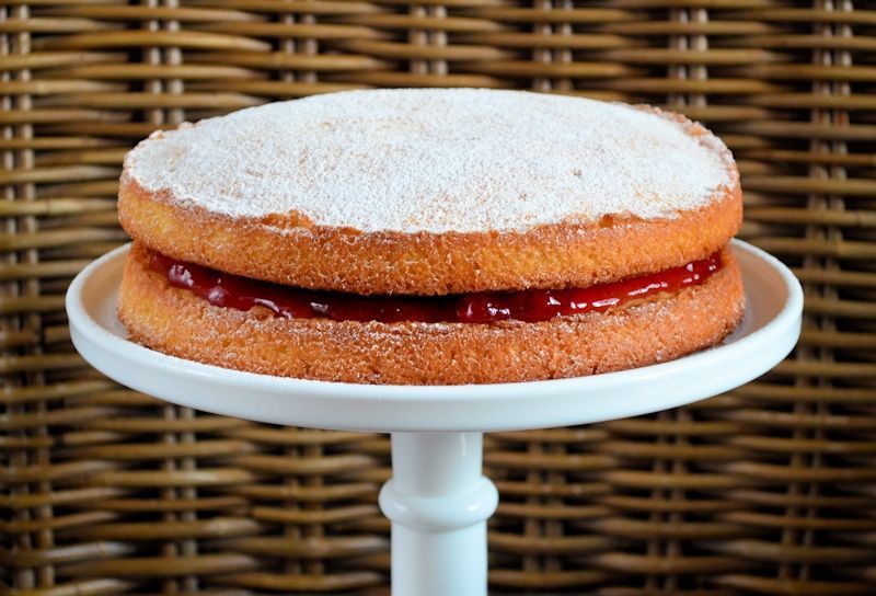 Victoria sponge cake Laura's Bakery