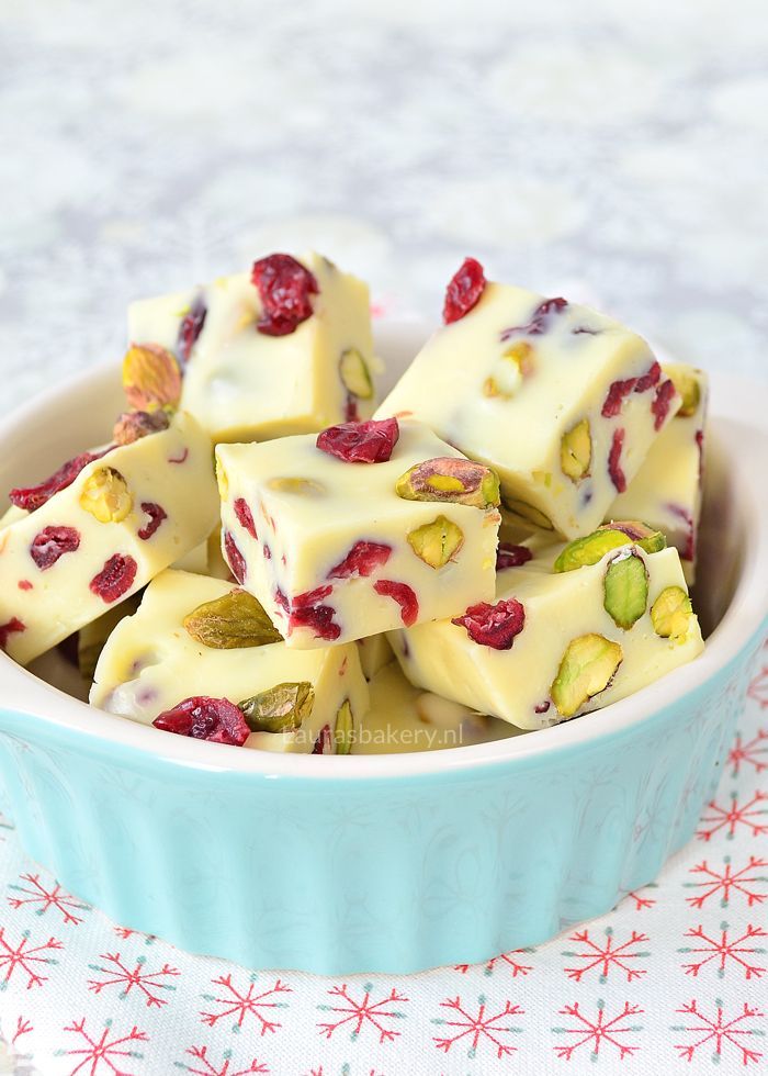 witte chocoladefudge met cranberry's en pistache 1a