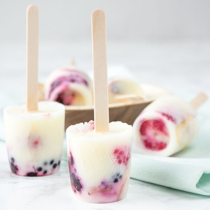 Snelle yoghurt fruit ijsjes -