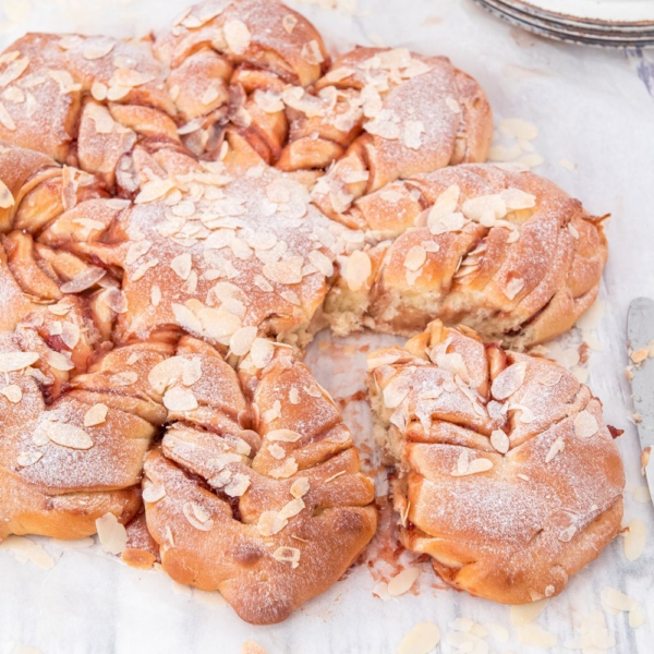 Aardbeien broodster (babka)