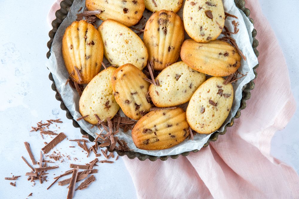Chocolate chip madeleines-2a