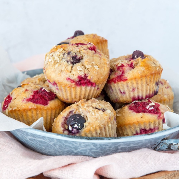 Volkoren muffins met rood fruit