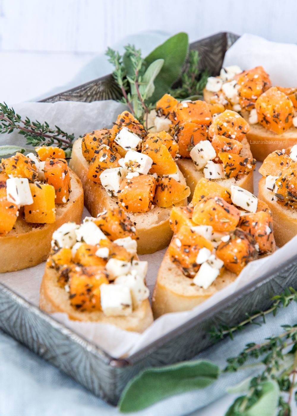 Pompoen-feta bruschetta
