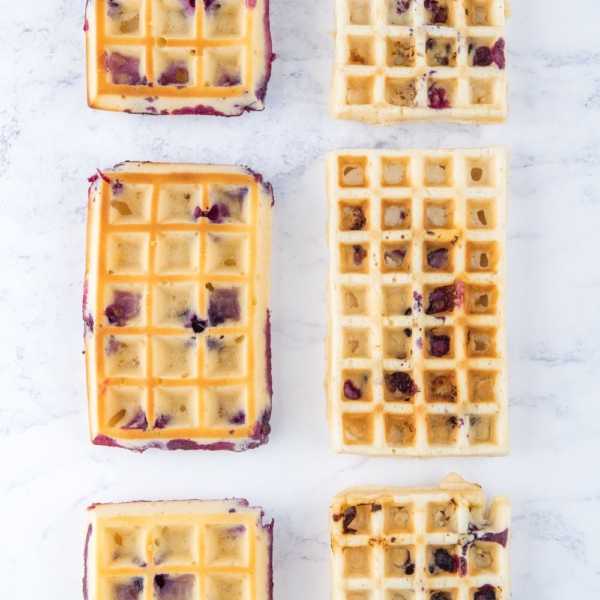 Wafels bakken in een wafelijzer of de oven?