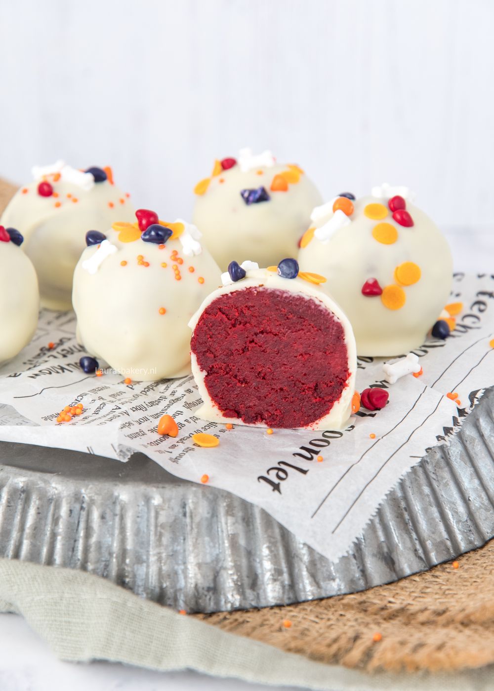 Red velvet cake truffels