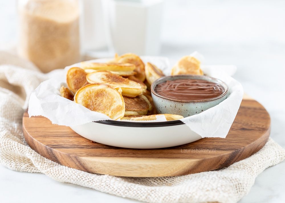 Banaan pannenkoekjes met chocoladedip