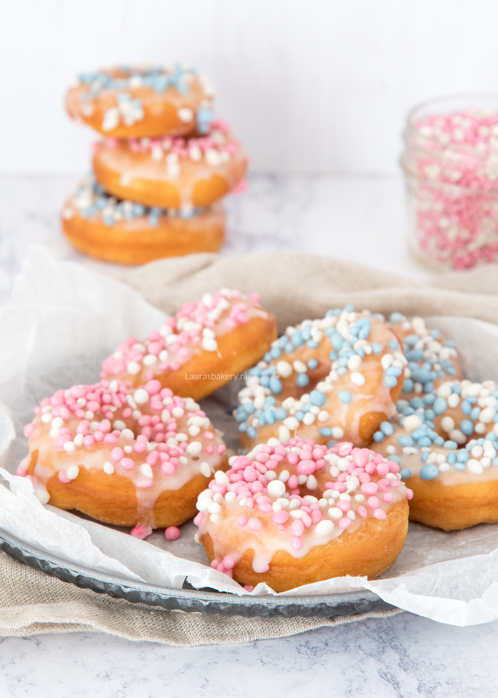 Kleine donuts met muisjes